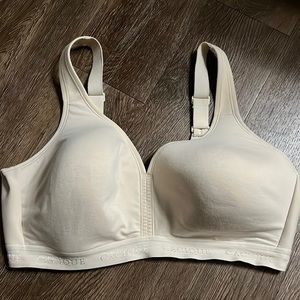 Cacique Lightly Lined No Wire Bra Light Cream Nude Color 42D
